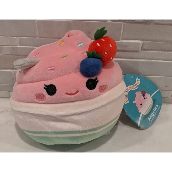 Squishmallows Other - NWT~ SQUISHMALLOWS "Angelica" Scented Frozen Yogurt 5" Dessert Mystery Squad